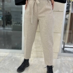 شلوار فوتر مام فیت رنگ کرم